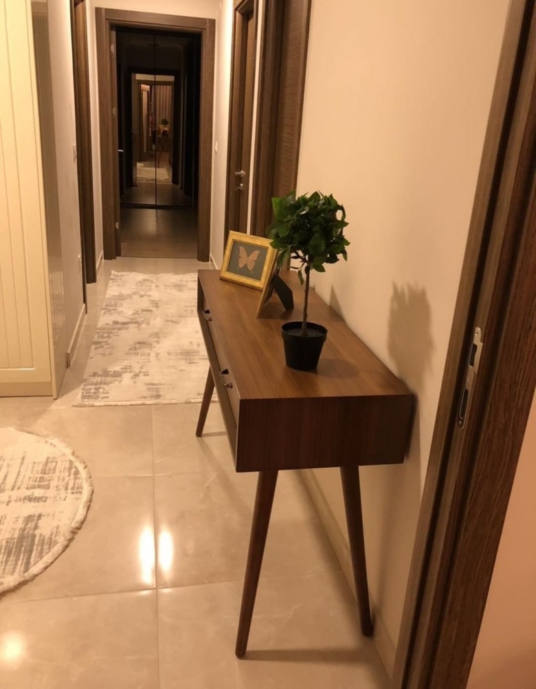 Geçimin Ön Tasarıda Olduğu Bu Konutta Çağdaş Tarz Ayrıntılarda Göz Alıyor - Contemporary Style in this Residential Housing