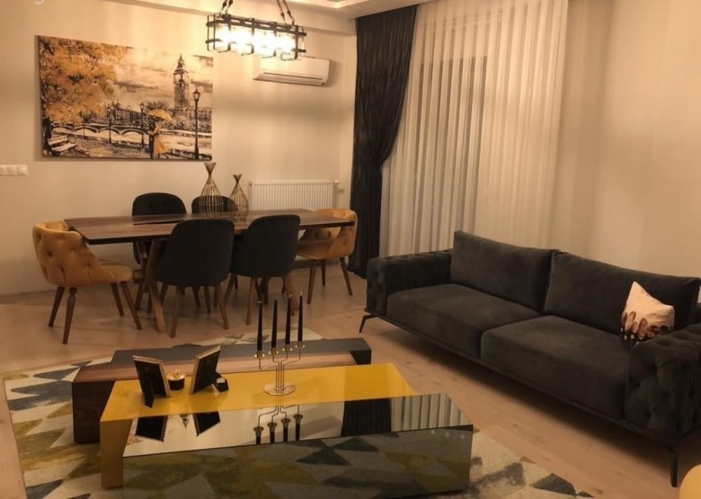 Geçimin Ön Tasarıda Olduğu Bu Konutta Çağdaş Tarz Ayrıntılarda Göz Alıyor - Contemporary Style in this Residential Housing