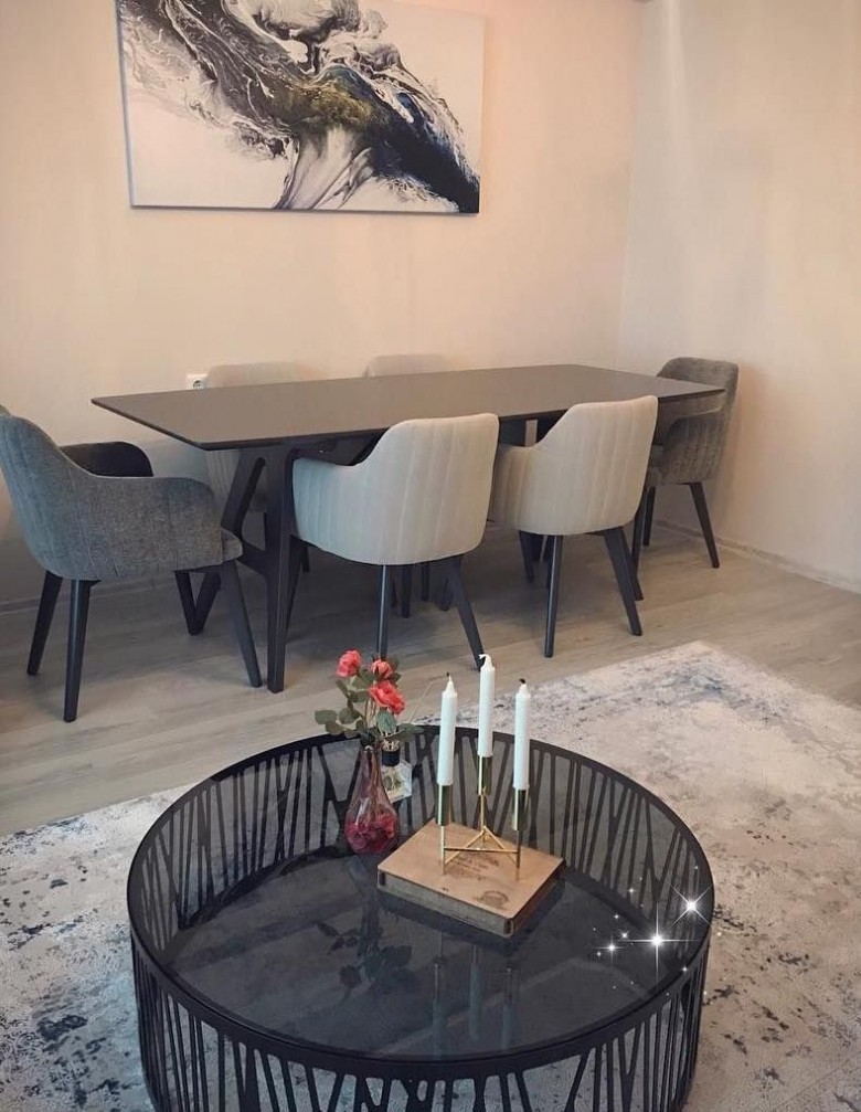 Bu Konut Çok Gayret Göstermeden Stil Sahibi ve Şık - This Housing is very Stylish and Stylish