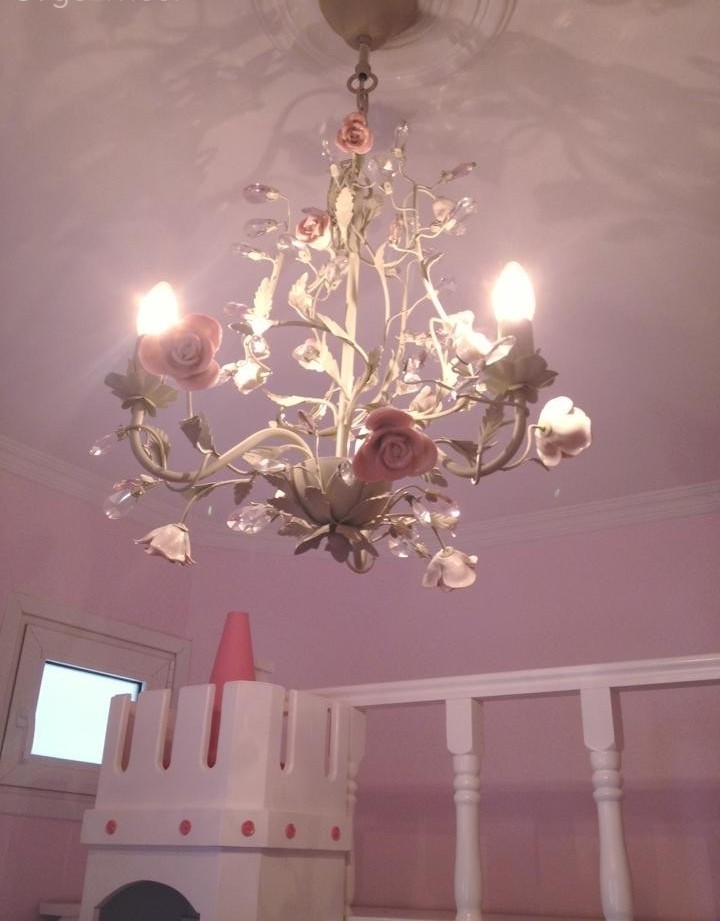 Esra hanımın ufak kızı için yaptırdığı odası - The room that Esra made for her little girl.
