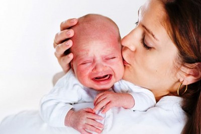 Ağlayan Bebeği Sakinleştirmek İçin 5 Yöntem